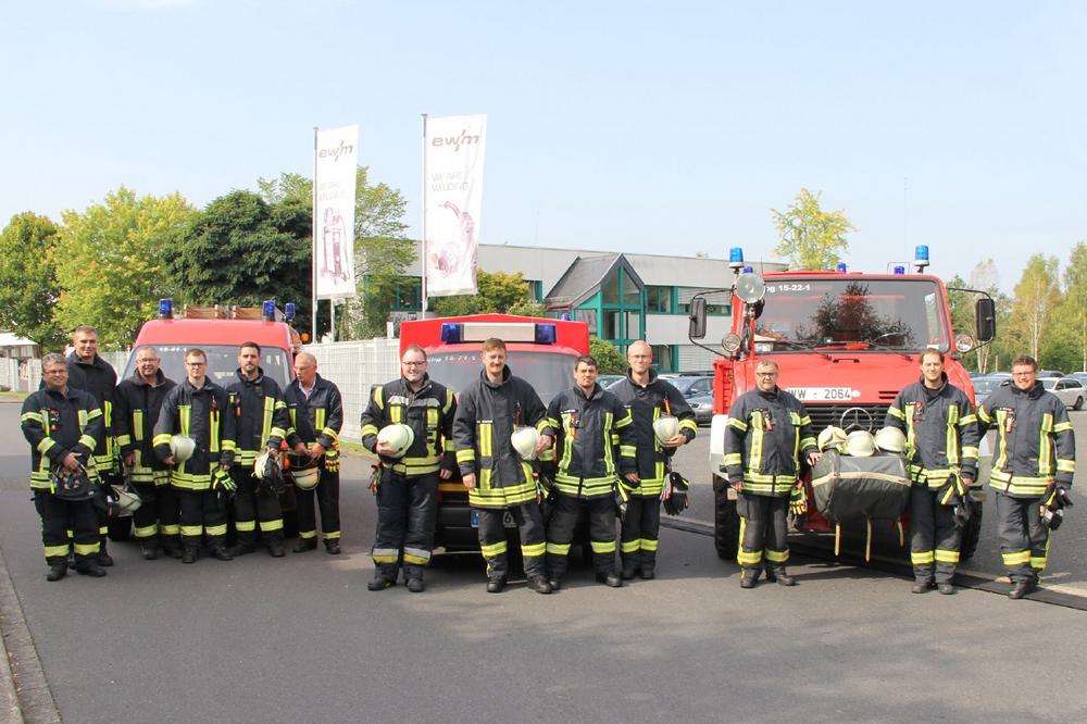 EWM stärkt freiwilligen Feuerwehrleuten den Rücken