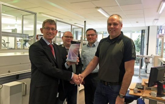 Dänischer Hörgeräteproduzent Widex nutzt Balluff Industrial RFID zur Effizienzsteigerung