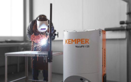 Schweißrauch unmittelbar absaugen: KEMPER stellt neue VacuFil-Geräte vor