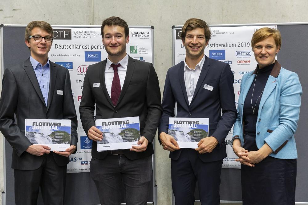 Regensburger Studenten von Flottweg unterstützt