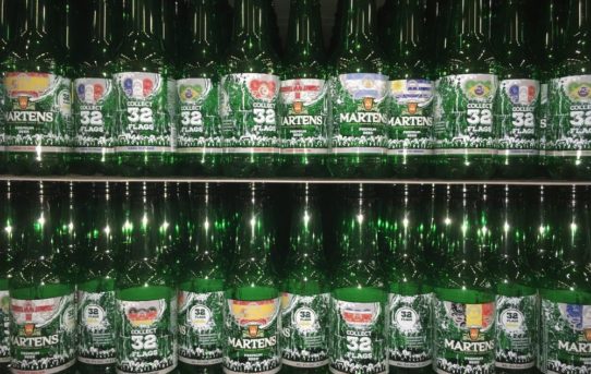 Belgische Brauerei Martens bedruckt zur Fußball-WM Flaschen mit Direct Print Powered by KHS™