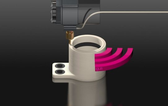 Additive Fertigung trifft auf Industrie 4.0: igus macht 3D-gedruckte Tribo-Bauteile intelligent