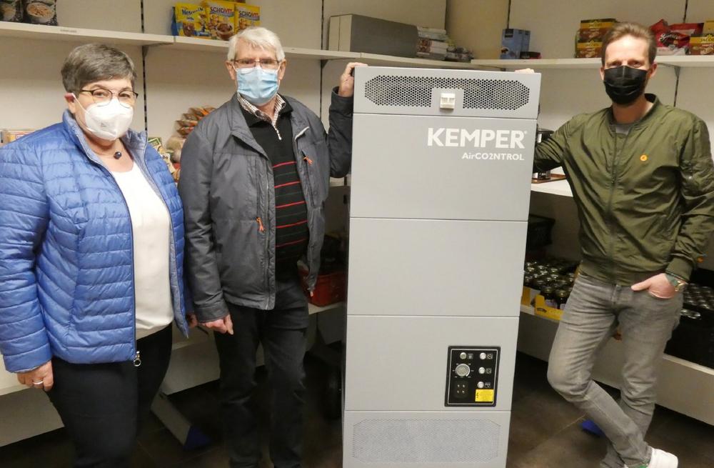 Sicherer Neustart: Vredener Tafel nimmt Betrieb dank KEMPER-Luftreiniger ohne Virengefahr auf