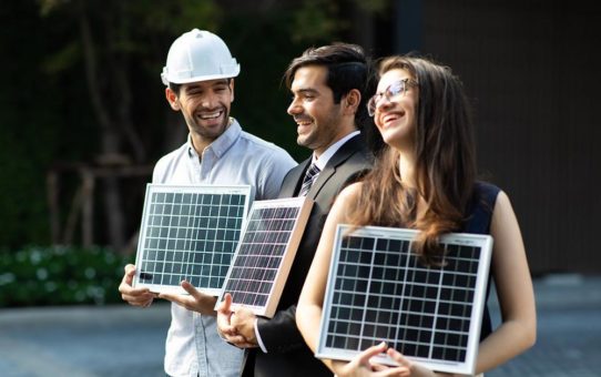 B2B Photovoltaik Beratung und Industrie Solaranlagen Lösungen