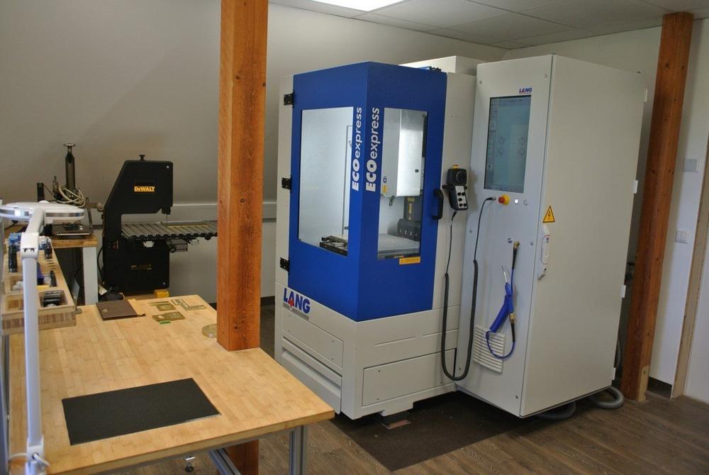 Maschinenbau & Konstruktion Scholz GbR setzt auf kompaktes CNC-Graviersystem von LANG