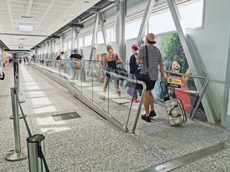 thyssenkrupp installiert Australiens erste iwalks an den Flughäfen Perth und Melbourne