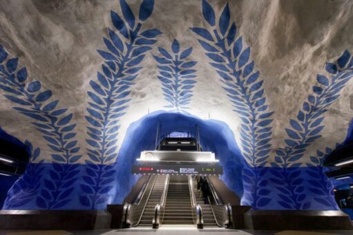 Kunst mit Technologie von thyssenkrupp neu erleben: Über eine halbe Million Menschen genießen täglich einmaliges Flair der Stockholmer U-Bahnstationen – und einen einmaligen Komfort