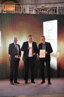 thyssenkrupp Steel Europe AG gewinnt den Corporate Health Award 2022 für die Branche Maschinenbau/Schwerindustrie