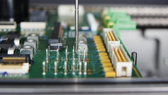 Wie sich Elektronik schützen lässt – Rehm informiert im Conformal-Coating-Seminar