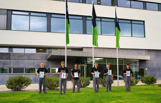 Berufsausbildung mit Zukunft für sechs neue Auszubildende bei BITZER in Schkeuditz