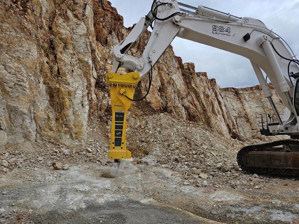 Epiroc liefert ersten 10-Tonnen-Hydraulikhammer nach Kroatien