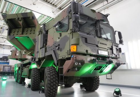Rheinmetall und Lockheed Martin präsentieren das GMARS-System bei internationaler Tagung zu Langstrecken-Präzisionsfeuer