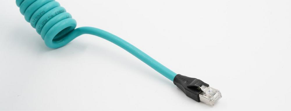 Kabel, Patch und Steckverbinder müssen passen
