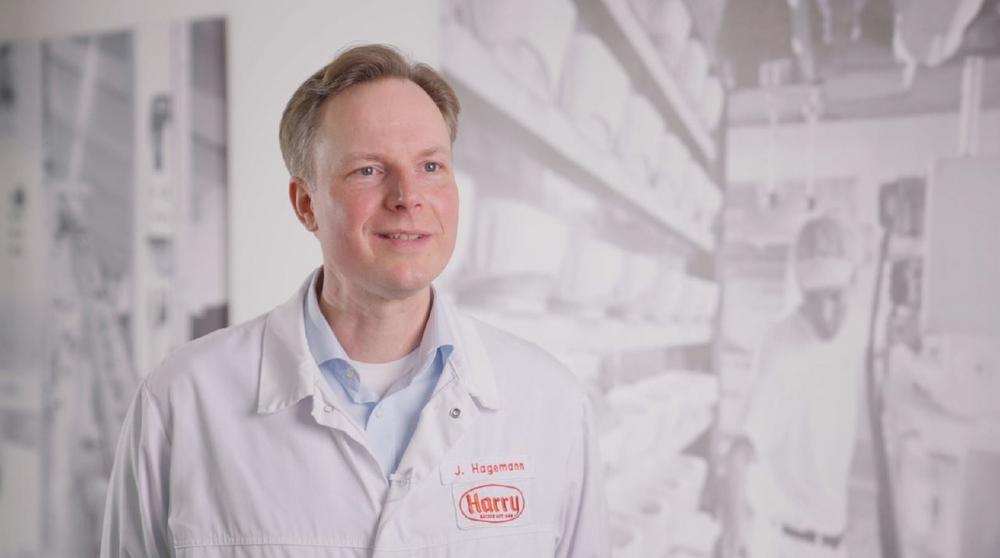 Qualität im Fokus – Produktinspektion bei Harry-Brot