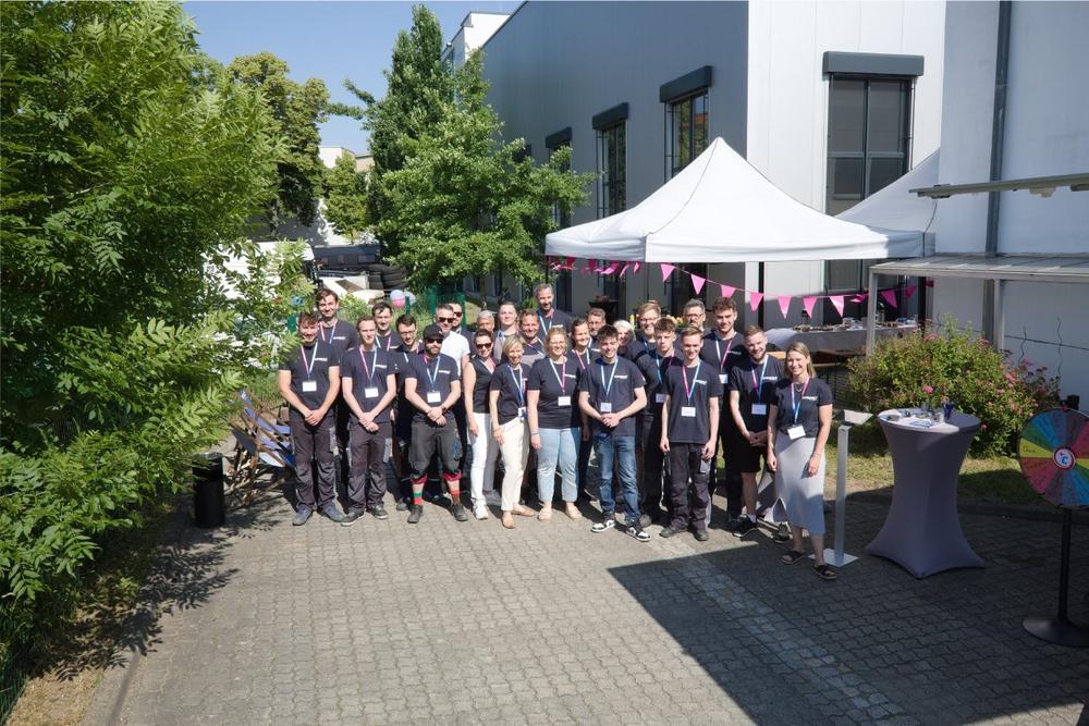 Nachwuchs fördern, Branche zeigen
