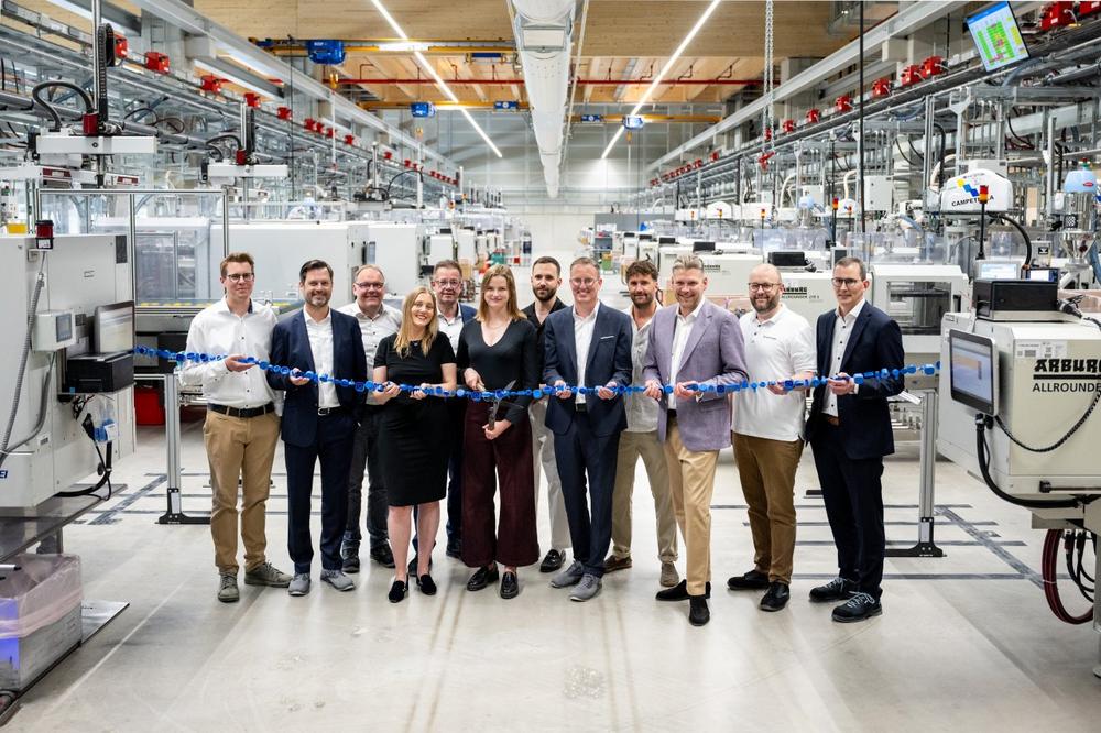 Pöppelmann eröffnet neue Produktionshalle