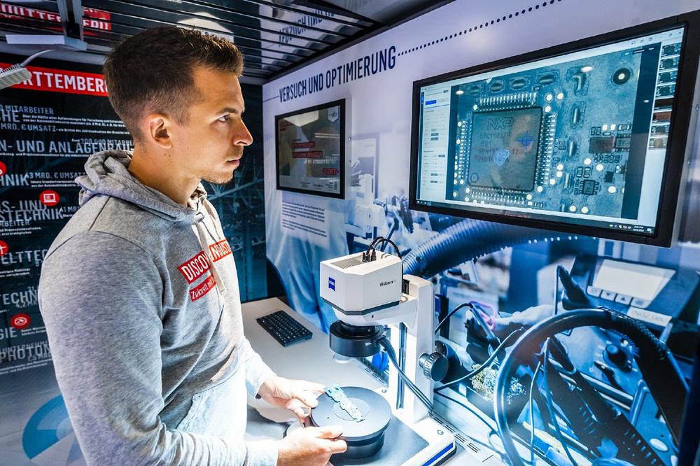 Maschinenbau trifft Machine Learning: Mobile Technik-Ausstellung für Schulklassen bei Siemens in Karlsruhe