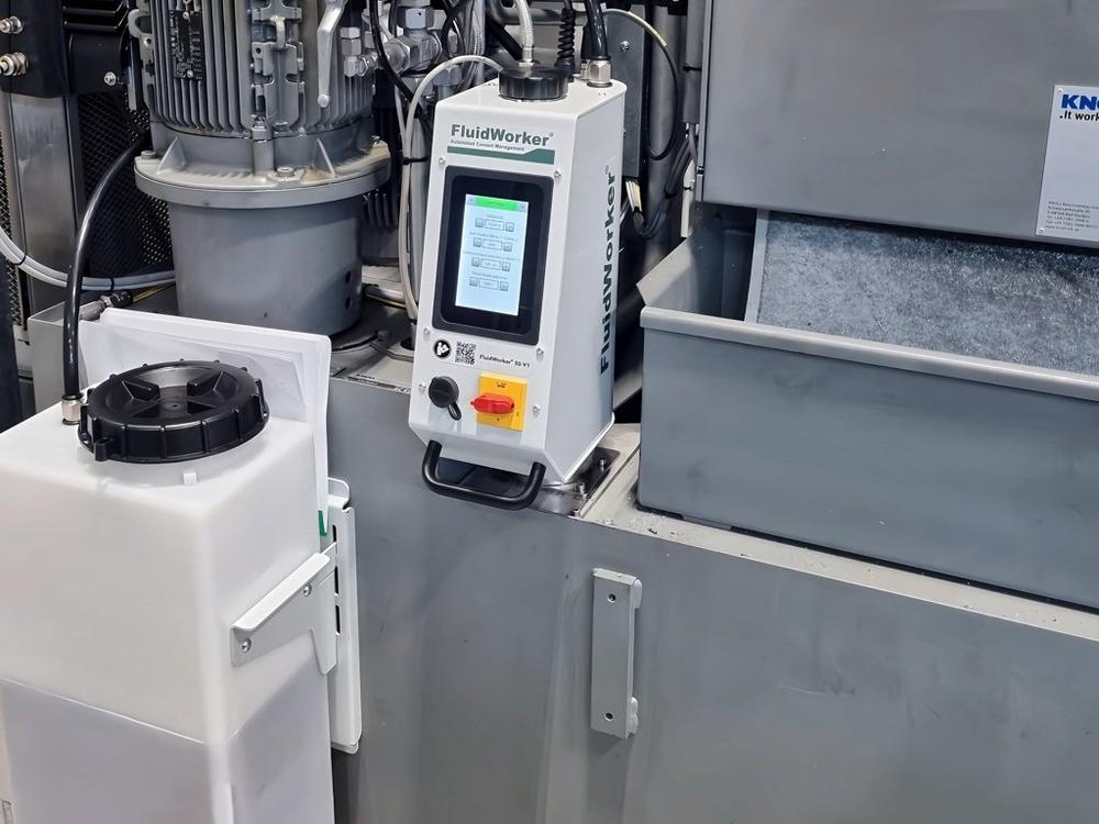 Die Kosten für Kühlschmierstoffe um 50 % senken – automatisiertes KSS-Management mit dem neuen FluidWorker® 50 von MAW macht’s einfach möglich