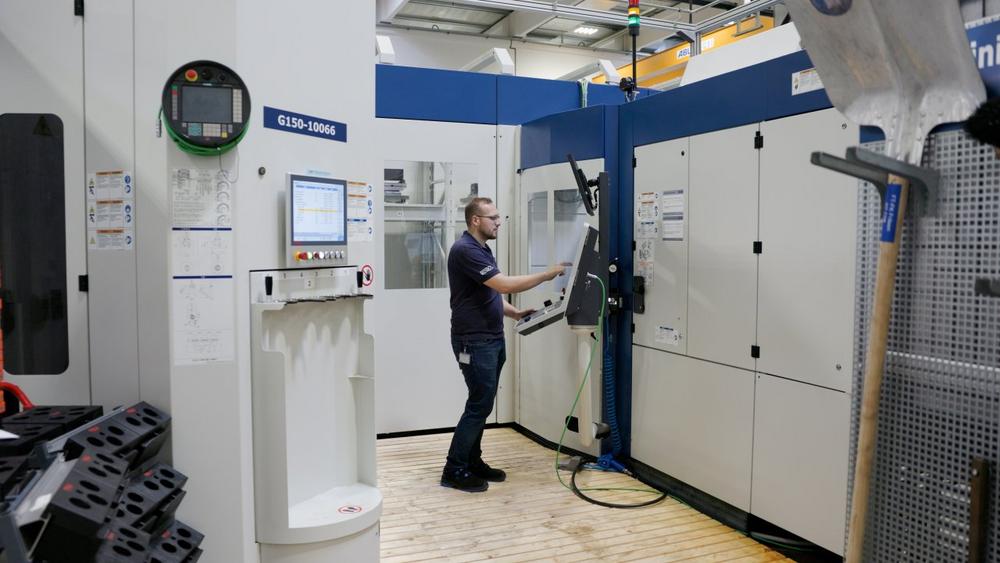 Flexibilität neu definiert – GROB setzt auf Automationslösungen aus dem eigenen Haus