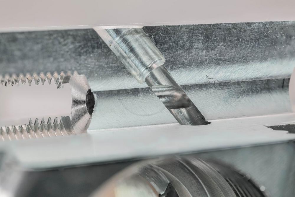 #gratfrei Made in Germany - höchste Qualitätsansprüche beim Entgraten von komplexen Bauteilen für die Medizintechnik