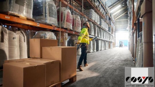 Zwischen Produktion und Lager: Track and Trace Lösungen für innerbetriebliche Warenflüsse