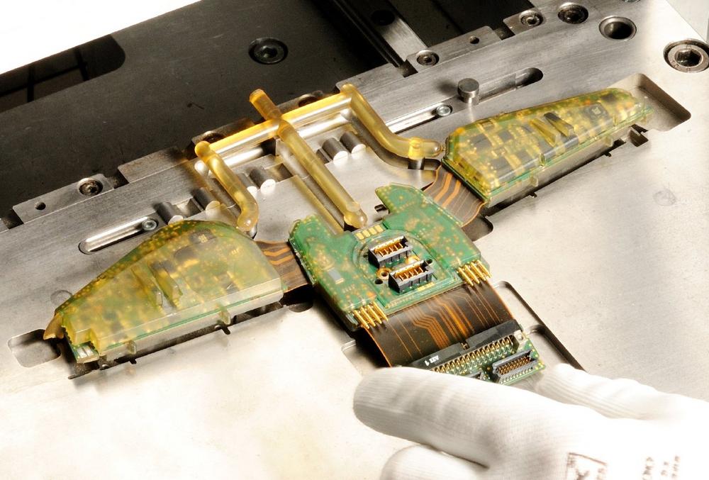 WERNER WIRTH: Elektronik dezentralisiert sich