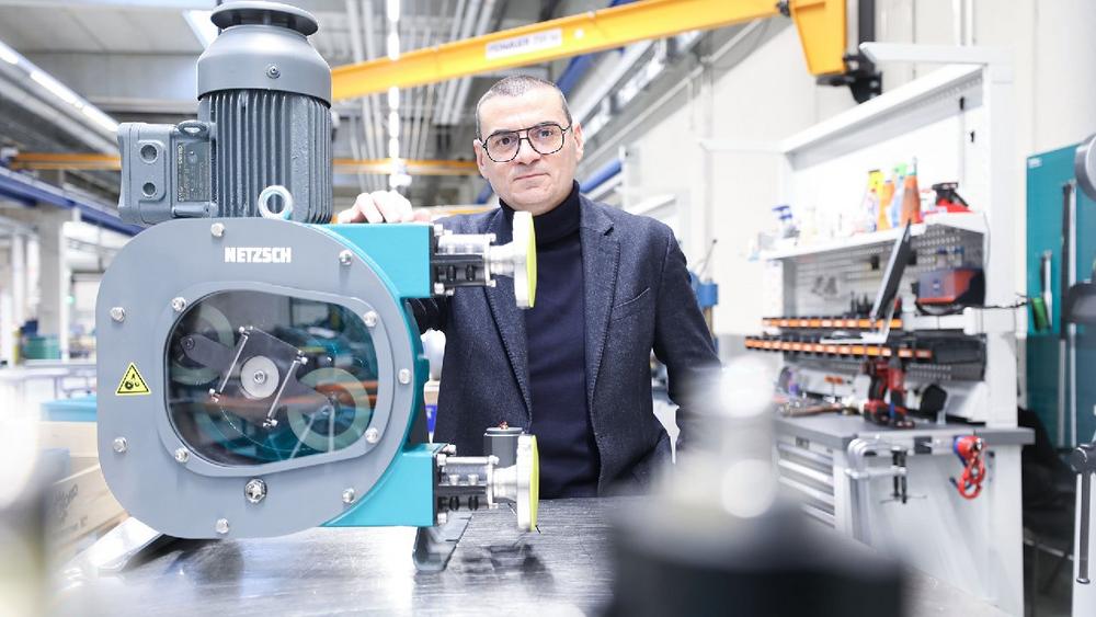 NETZSCH: Produktlinienmanager PERIPRO® Schlauchpumpen