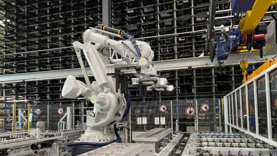 Retrofit statt Neubau: So macht Fehr Lagerlogistik bestehende Lager fit für die Zukunft.