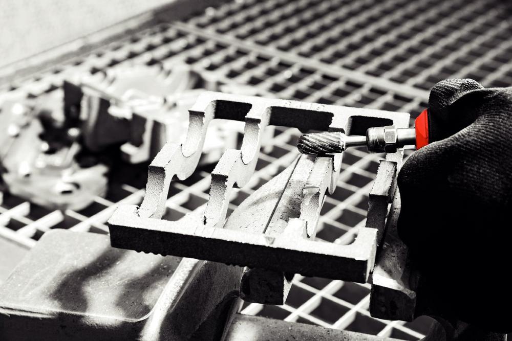 Gussbearbeitung mit System: Werkzeuge zum Fräsen, Schleifen und Trennen von LUKAS-ERZETT