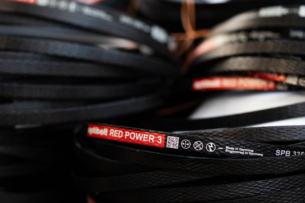 Energieeffizienz in Antriebssystemen: Wie moderne Riemenantriebe den Energieverbrauch senken und Kosten sparen