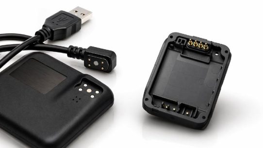 Standard vs. Kundenspezifischer Federkontaktstecker – wann lohnt sich was?