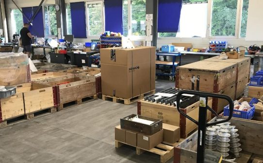 Lean Transformation in der Produktion: Richard AG steigert Effizienz und Ergonomie mit BeeWaTec
