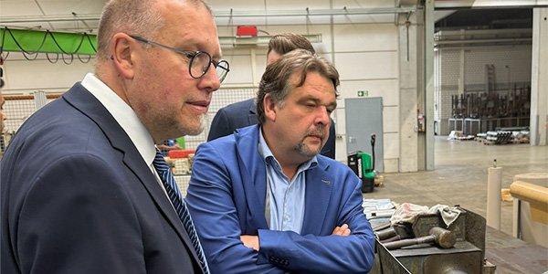 Dennis Radtke MdEP bei ANKE Oberflächentechnik