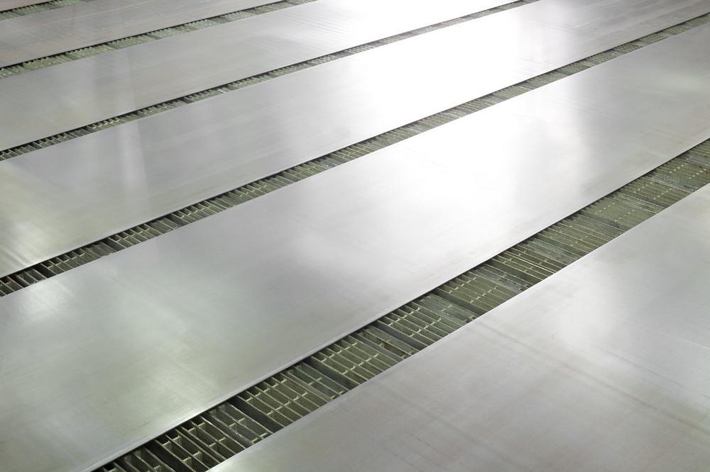 Dillinger France beauftragt SMS group mit der Modernisierung der Kaltblechrichtmaschine im Grobblechwalzwerk Dünkirchen für die Verarbeitung neuer Stahlgüten